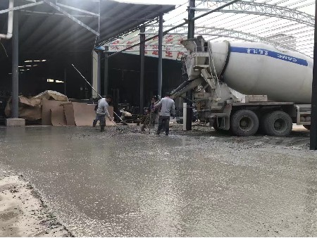 在施工地